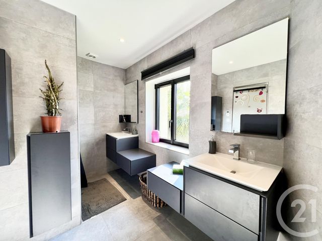 maison à vendre - 12 pièces - 327.0 m2 - ST DENIS LES REBAIS - 77 - ILE-DE-FRANCE - Century 21 A.S.M.