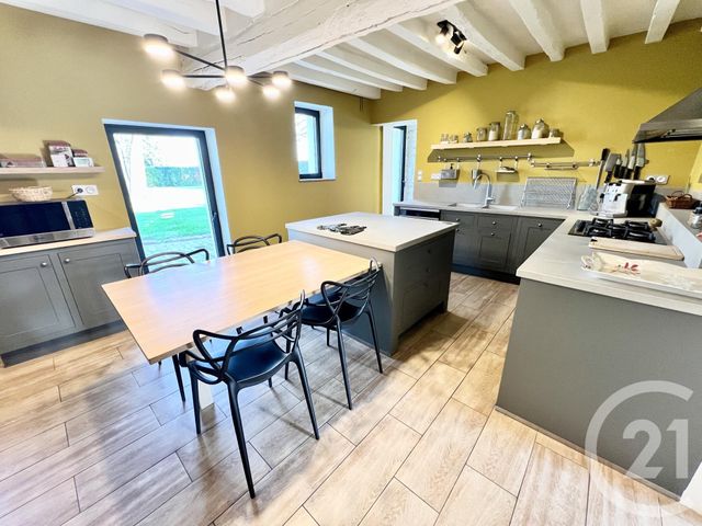 maison à vendre - 12 pièces - 327.0 m2 - ST DENIS LES REBAIS - 77 - ILE-DE-FRANCE - Century 21 A.S.M.