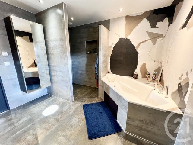 maison à vendre - 12 pièces - 327.0 m2 - ST DENIS LES REBAIS - 77 - ILE-DE-FRANCE - Century 21 A.S.M.