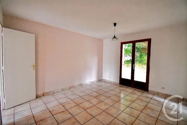 Appartement F3 à vendre - 3 pièces - 66.87 m2 - VILLIERS SUR MORIN - 77 - ILE-DE-FRANCE - Century 21 A.S.M.