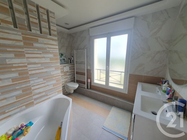 maison à vendre - 5 pièces - 153.0 m2 - CRECY LA CHAPELLE - 77 - ILE-DE-FRANCE - Century 21 A.S.M.