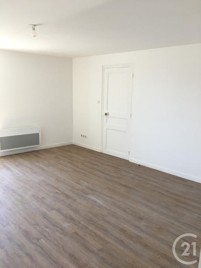 Appartement F2 à louer - 2 pièces - 49.18 m2 - POMMEUSE - 77 - ILE-DE-FRANCE - Century 21 A.S.M.