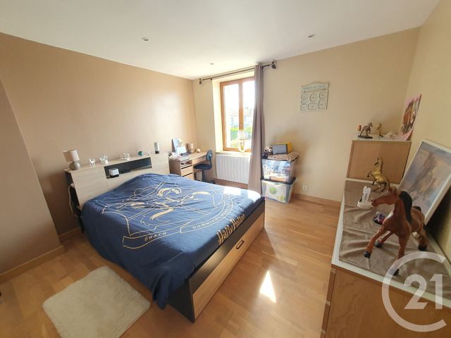 Afficher la photo en grand maison à vendre - 7 pièces - 248.99 m2 - CRECY LA CHAPELLE - 77 - ILE-DE-FRANCE - Century 21 A.S.M.