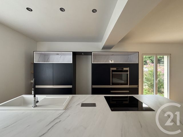 Afficher la photo en grand Appartement F4 à louer - 4 pièces - 93.19 m2 - GUERARD - 77 - ILE-DE-FRANCE - Century 21 A.S.M.