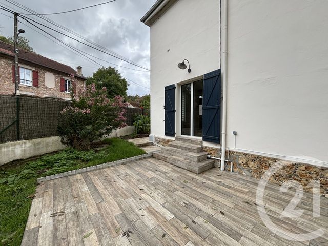 Afficher la photo en grand Appartement F4 à louer - 4 pièces - 93.19 m2 - GUERARD - 77 - ILE-DE-FRANCE - Century 21 A.S.M.