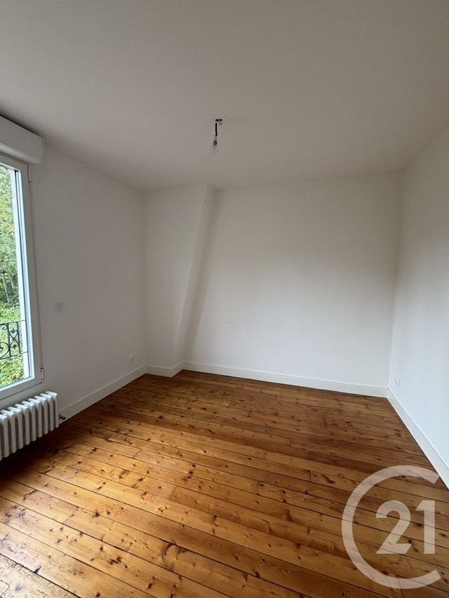 Afficher la photo en grand Appartement F4 à louer - 4 pièces - 93.19 m2 - GUERARD - 77 - ILE-DE-FRANCE - Century 21 A.S.M.