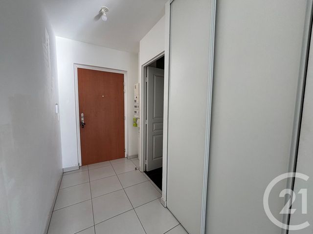 Afficher la photo en grand Appartement F2 à louer - 2 pièces - 45.55 m2 - NEUFMOUTIERS EN BRIE - 77 - ILE-DE-FRANCE - Century 21 A.S.M.