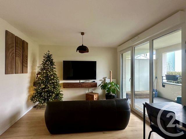 Appartement F4 à vendre - 4 pièces - 74.0 m2 - SERRIS - 77 - ILE-DE-FRANCE - Century 21 A.S.M.