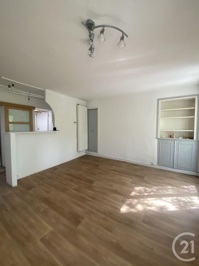 Appartement F2 à louer - 2 pièces - 54.57 m2 - LA FERTE SOUS JOUARRE - 77 - ILE-DE-FRANCE - Century 21 A.S.M.