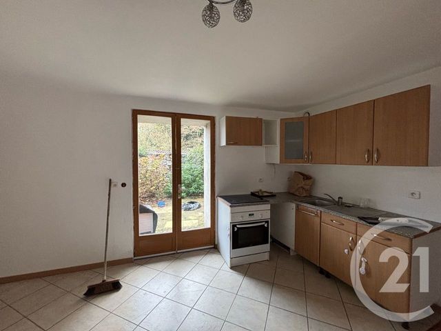 Appartement à louer - 2 pièces - 49.5 m2 - TOURNAN EN BRIE - 77 - ILE-DE-FRANCE - Century 21 A.S.M.