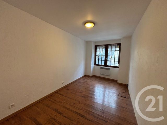 Appartement à louer - 2 pièces - 49.5 m2 - TOURNAN EN BRIE - 77 - ILE-DE-FRANCE - Century 21 A.S.M.