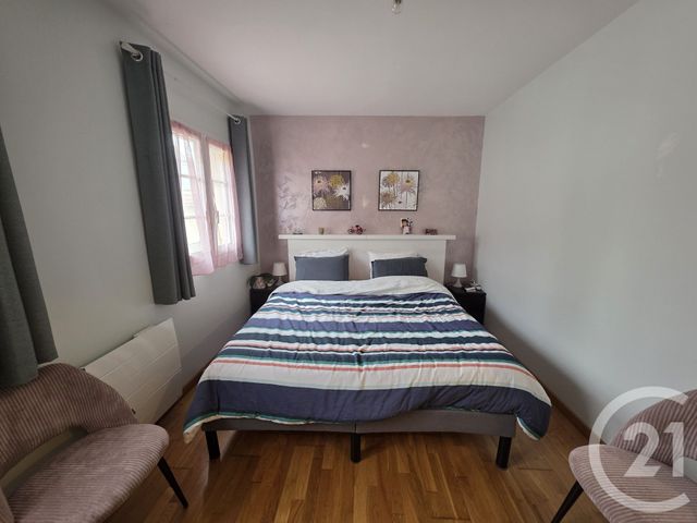 Appartement F3 à vendre - 4 pièces - 95.6 m2 - CRECY LA CHAPELLE - 77 - ILE-DE-FRANCE - Century 21 A.S.M.