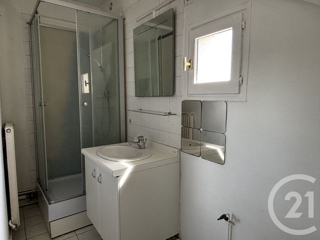 Appartement F3 à louer - 3 pièces - 70.13 m2 - COULOMMIERS - 77 - ILE-DE-FRANCE - Century 21 A.S.M.