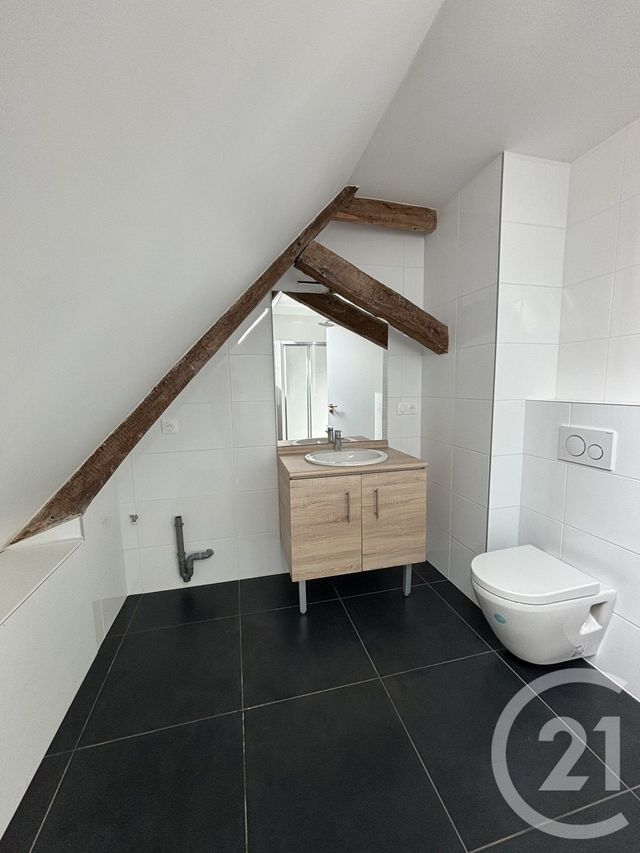 Appartement F2 à louer - 2 pièces - 54.61 m2 - COULOMMIERS - 77 - ILE-DE-FRANCE - Century 21 A.S.M.