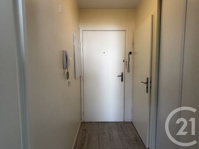 Appartement F2 à louer - 2 pièces - 40.95 m2 - MONTEVRAIN - 77 - ILE-DE-FRANCE - Century 21 A.S.M.