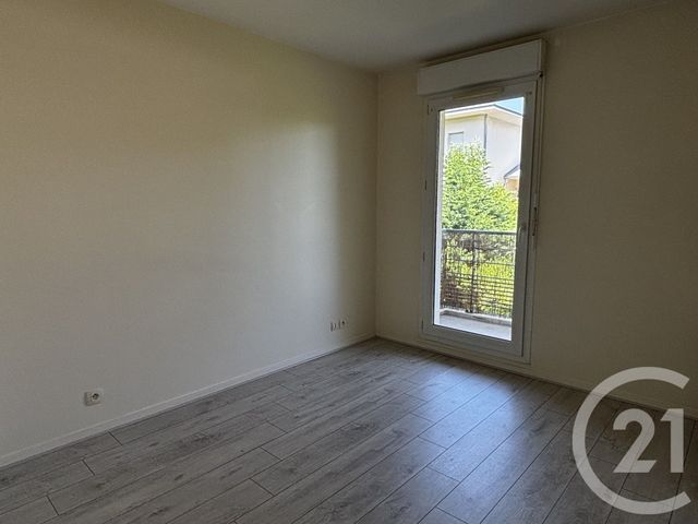 Appartement F2 à louer - 2 pièces - 40.95 m2 - MONTEVRAIN - 77 - ILE-DE-FRANCE - Century 21 A.S.M.