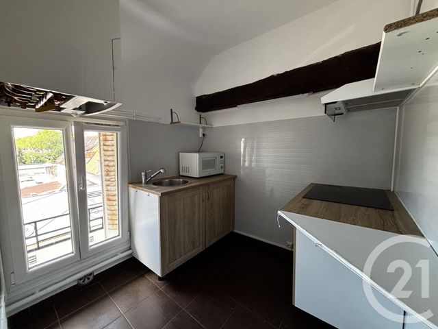 Appartement F4 à louer - 4 pièces - 65.12 m2 - CRECY LA CHAPELLE - 77 - ILE-DE-FRANCE - Century 21 A.S.M.