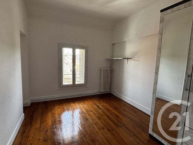 Appartement F4 à louer - 4 pièces - 65.12 m2 - CRECY LA CHAPELLE - 77 - ILE-DE-FRANCE - Century 21 A.S.M.