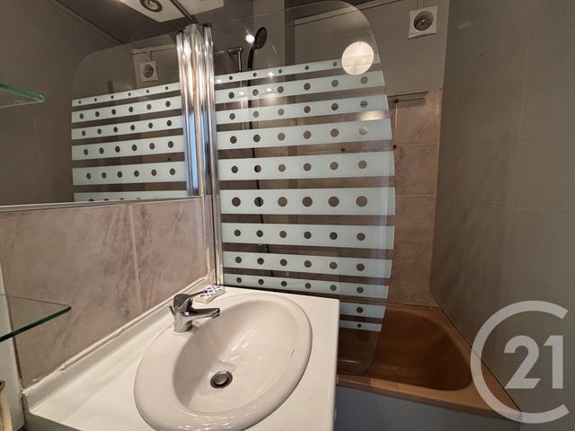 Appartement F2 à louer - 2 pièces - 35.76 m2 - POMMEUSE - 77 - ILE-DE-FRANCE - Century 21 A.S.M.
