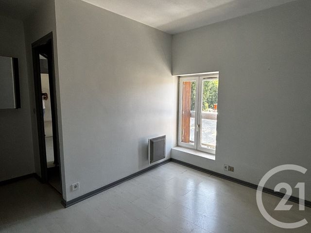 Appartement F2 à louer - 2 pièces - 35.76 m2 - POMMEUSE - 77 - ILE-DE-FRANCE - Century 21 A.S.M.