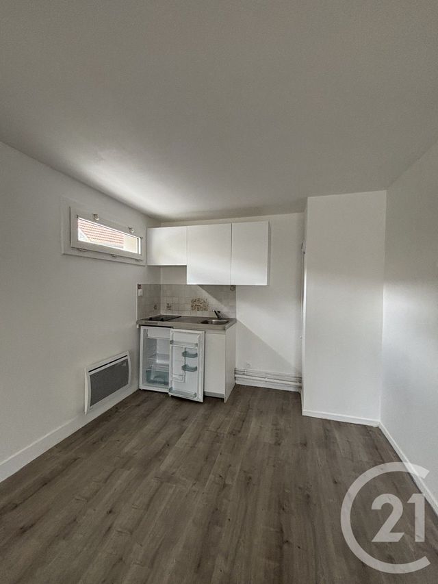 Appartement F1 à louer - 1 pièce - 30.4 m2 - BOULEURS - 77 - ILE-DE-FRANCE - Century 21 A.S.M.